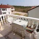 Διαμέρισμα With A Parking Space Novigrad - 7037 Novigrad Istria