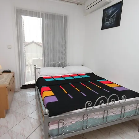 דירה With A Parking Space Novigrad - 7037 *