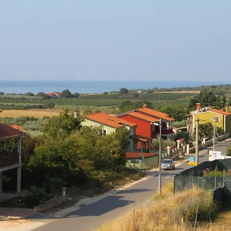 דירה With A Parking Space Novigrad - 7037