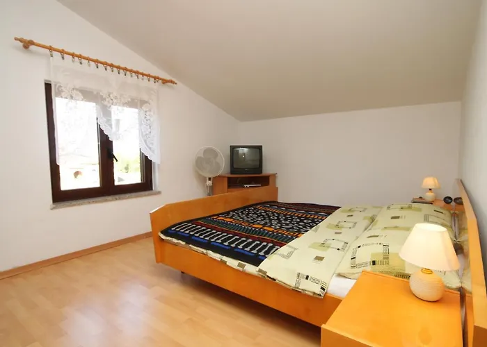 With A Parking Space Novigrad - 7037 *