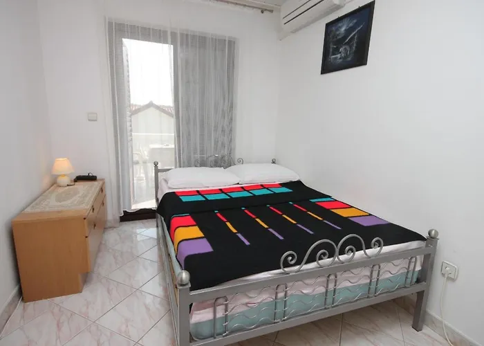 Apartamento With A Parking Space Novigrad - 7037 *