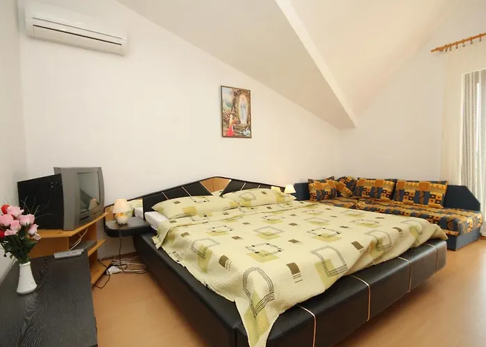 Διαμέρισμα With A Parking Space Novigrad - 7037 *