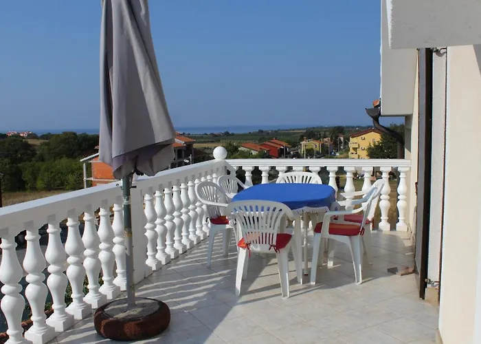 Διαμέρισμα With A Parking Space Novigrad - 7037