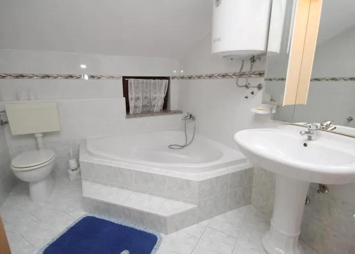 With A Parking Space Novigrad - 7037 Διαμέρισμα *