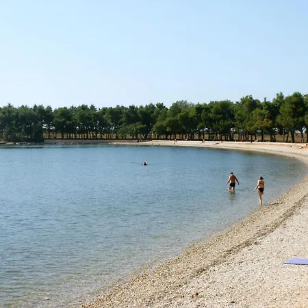 Apartment With A Parking Space Novigrad - 7037 *