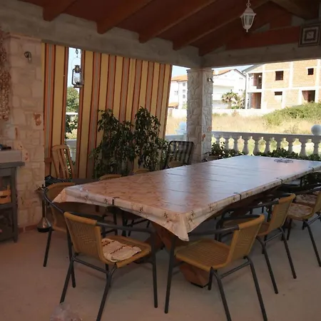 Apartment With A Parking Space Novigrad - 7037