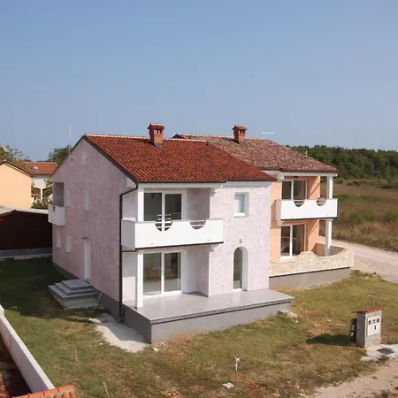 With A Parking Space Novigrad - 7037