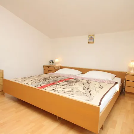 Apartment With A Parking Space Novigrad - 7037