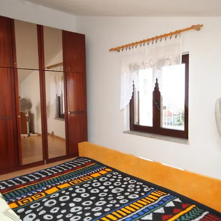 With A Parking Space Novigrad - 7037 Apartment *