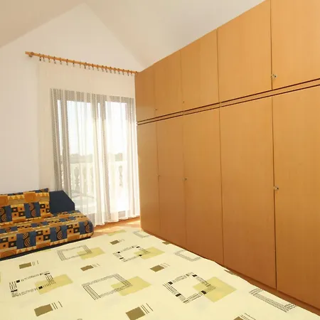 With A Parking Space Novigrad - 7037 Apartment *