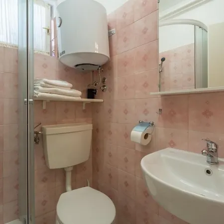 Apartment Apartments With A Parking Space Novigrad - 7135 Novigrad (Istria)